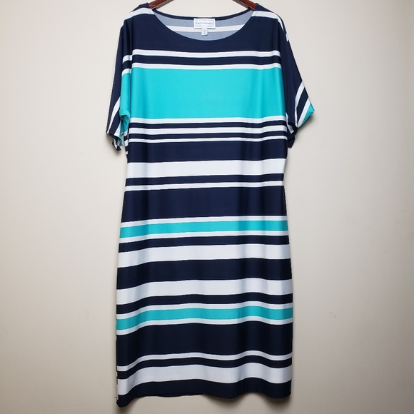 KARIN STEVENS Turquoise Navy Dress, with a coordinating double strand necklace - Picture 3 of 5